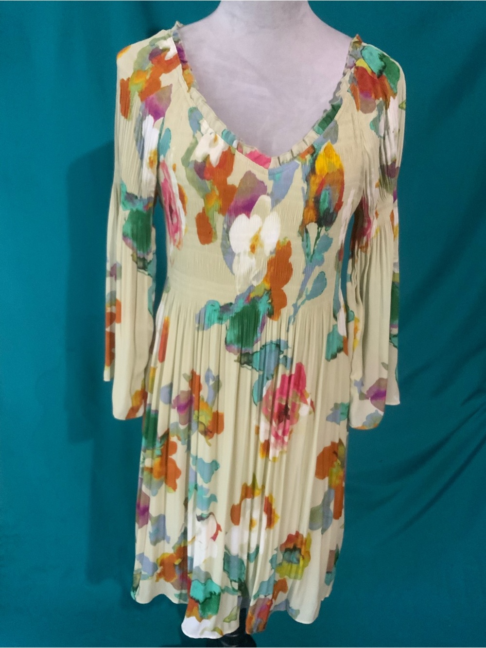 SPENSE, BOHEMIAN STYLE FLOWY CRINKLE CHIFFON FABRIC V-NECK DRESS W/BELL SLEEVES